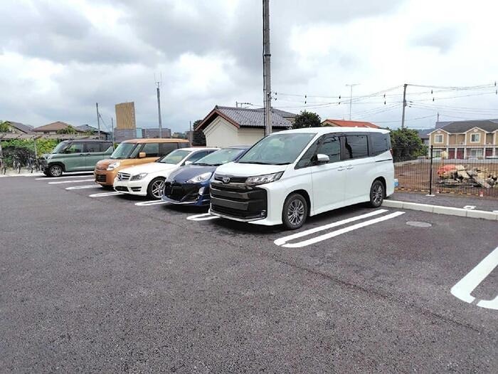 カサヴェール 駐車場