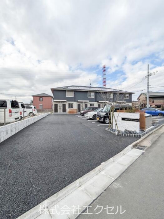 グランソレイユ 駐車場