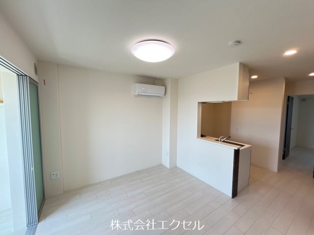 アジュール リビング