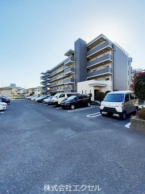 昭島コートエレガンスＦ 駐車場
