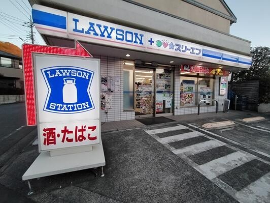 ヴィラ南大沢  コンビニ