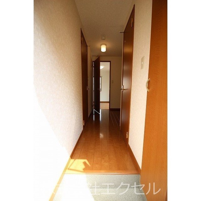アムールこずえ 玄関