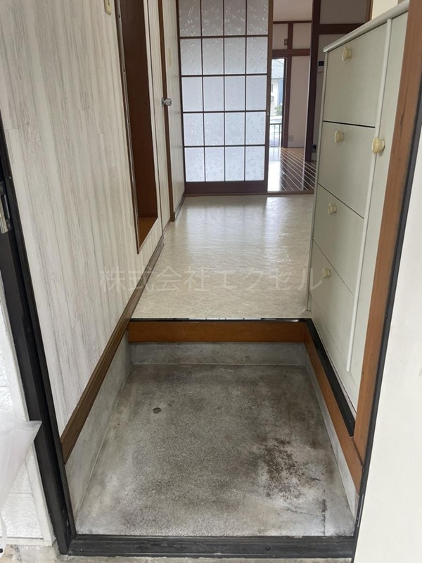 ハイツ江添 玄関