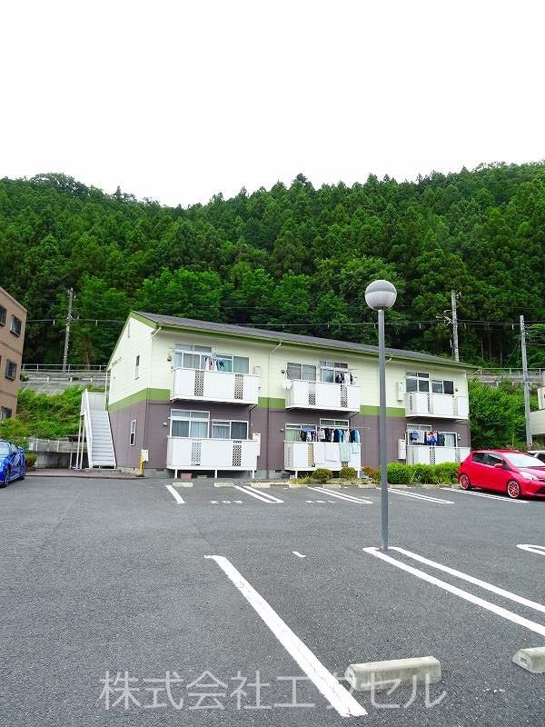 あきる野ビューラー 駐車場