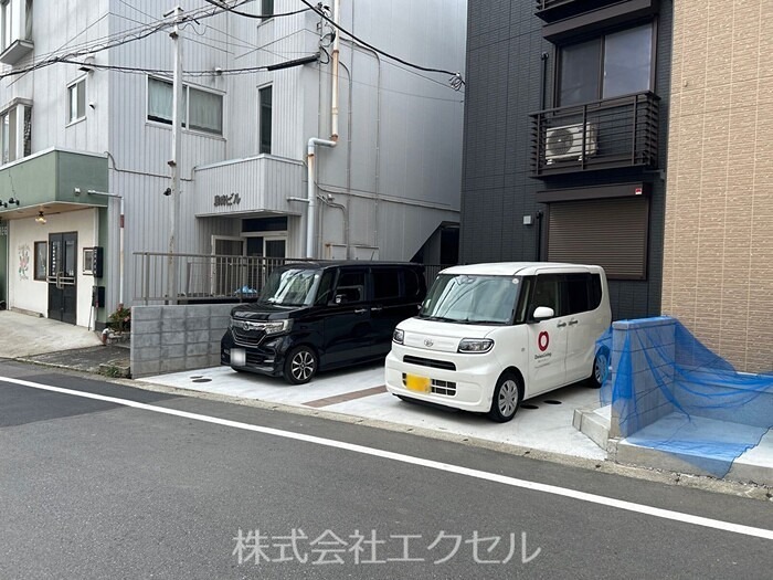 ESPELIAK  駐車場