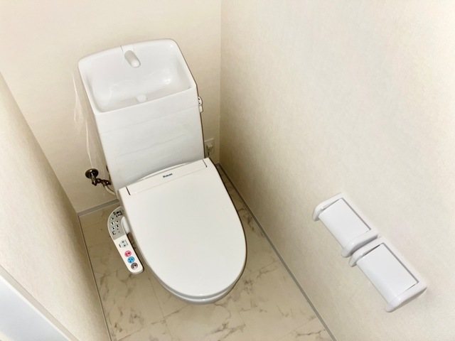 アジュール トイレ