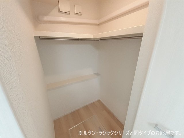 フォンターナガルボ2 収納