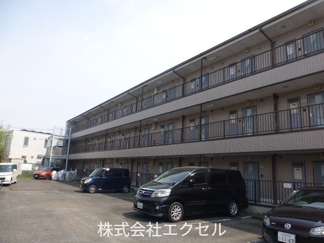 植村ビル 駐車場