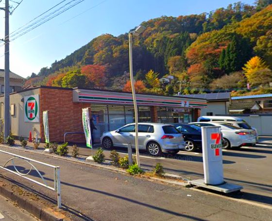 ハイツ江添 コンビニ