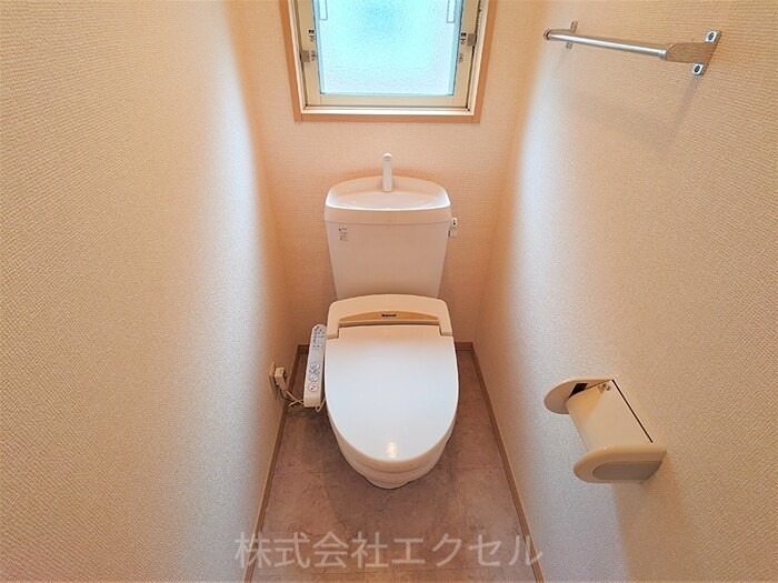 リビングタウン三ツ木  トイレ