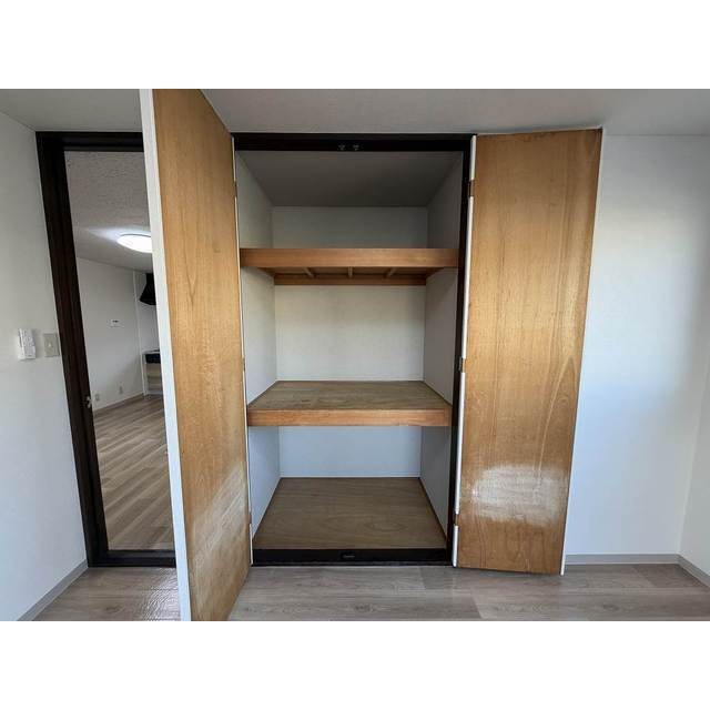 スカイパレス西平山 収納