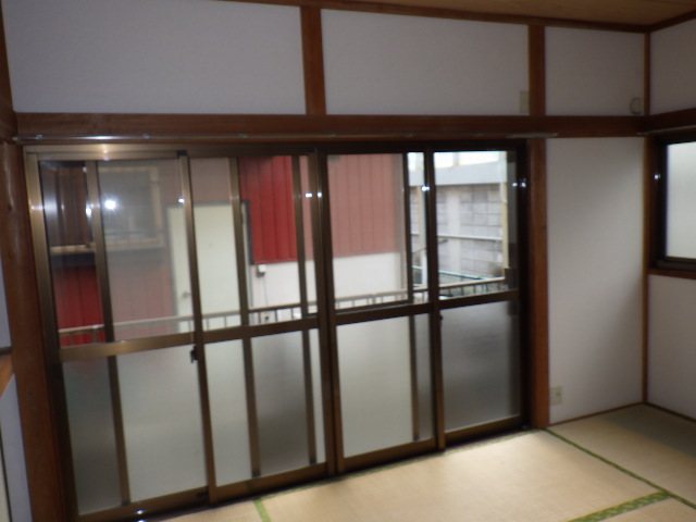 ホワイトリーオ ベッドルーム