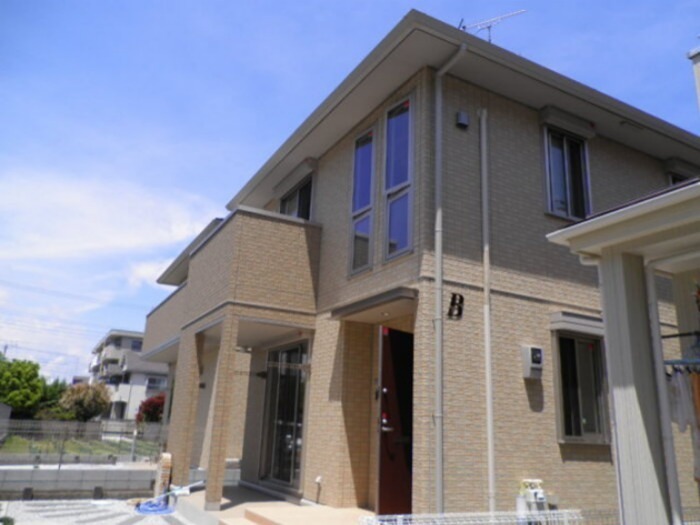国立富士見台2丁目戸建B棟 エントランス