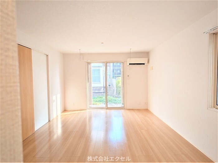 国立富士見台2丁目戸建B棟 リビング