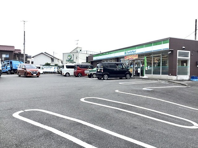 フォーシーズン田名2 コンビニ