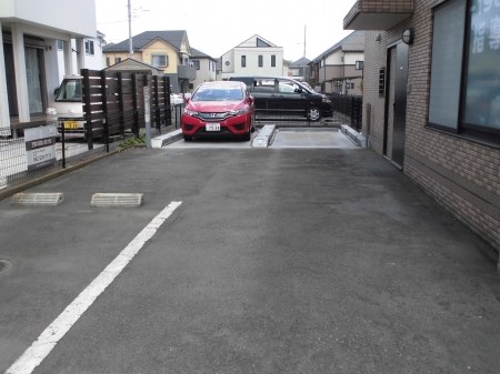 ウィステリア豊田 駐車場