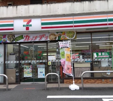 セレブレイト コンビニ