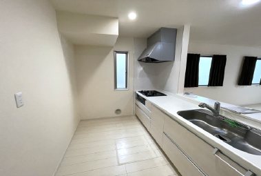 昭島市中神町戸建て キッチン