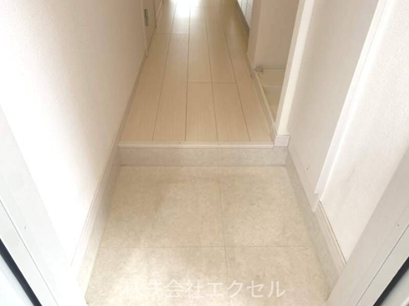 リブリYs諏訪町 玄関