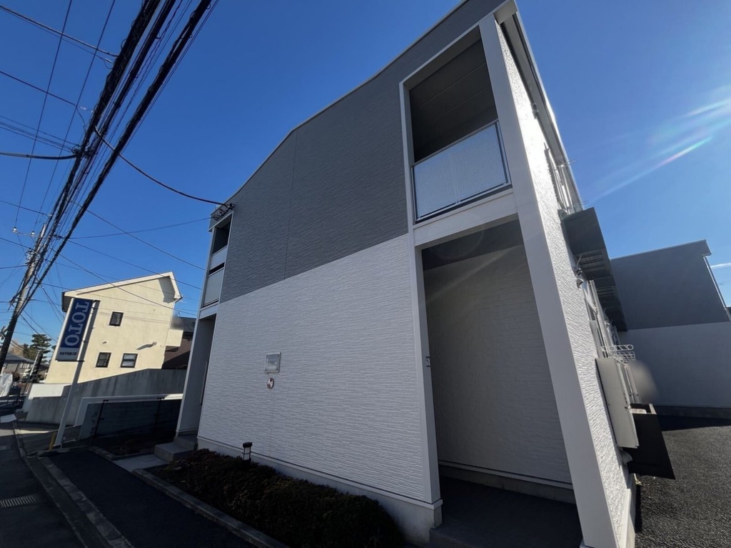 レオパレスクレスト 外観