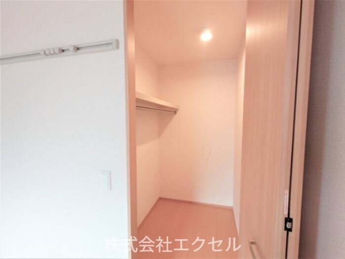 クレイン  収納