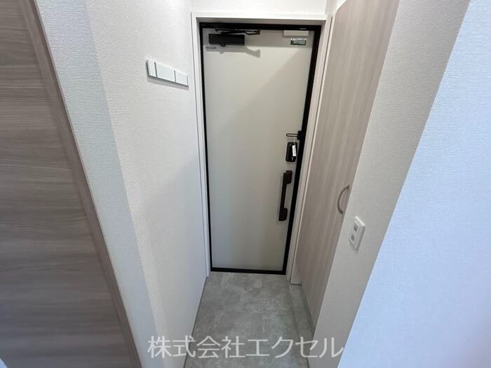 ESPELIAK  玄関