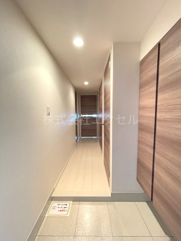 プレシス八王子（八王子市寺町） 玄関