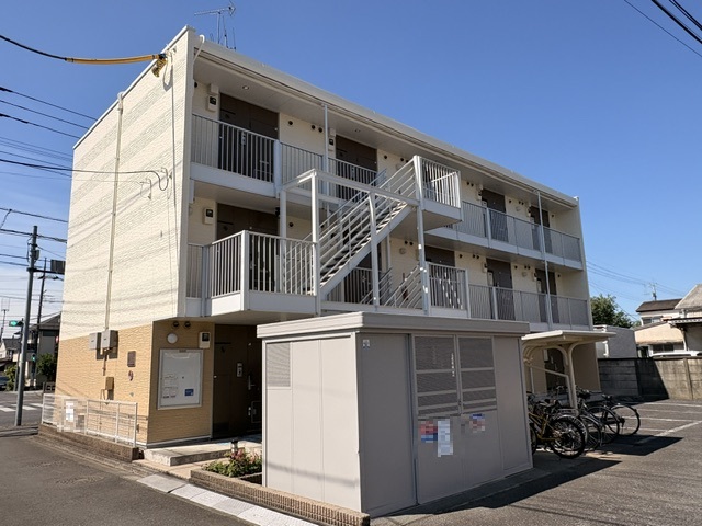 レオパレスさくらブリッサⅡ 外観