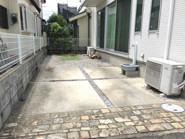 小川西町戸建 駐車場