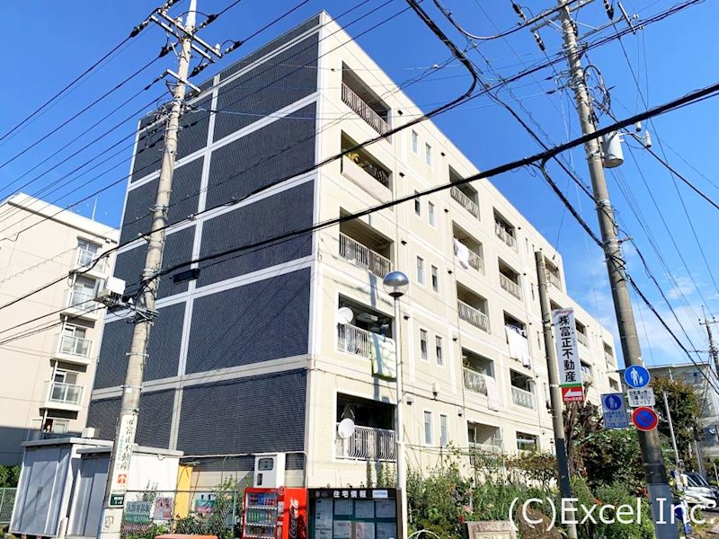 カミュ富正 外観