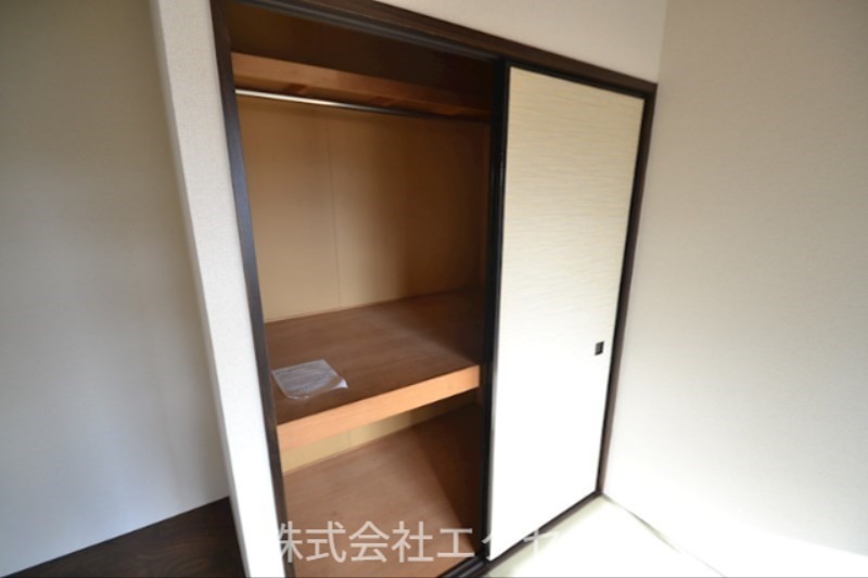 エスティーヌみよし2 収納