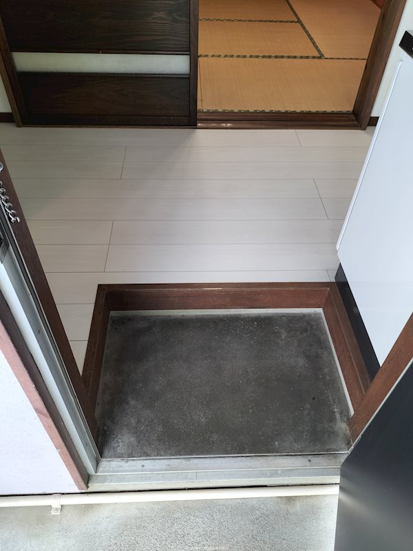 コーポお鷹の道 玄関