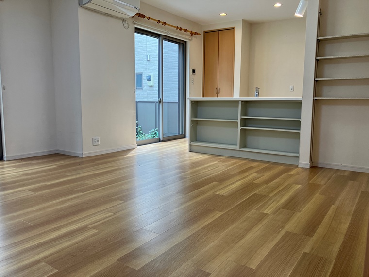 新町戸建 リビング