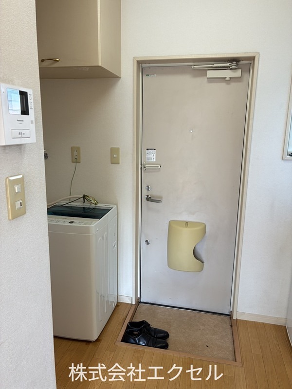 スカイホーク鷹取第8 玄関