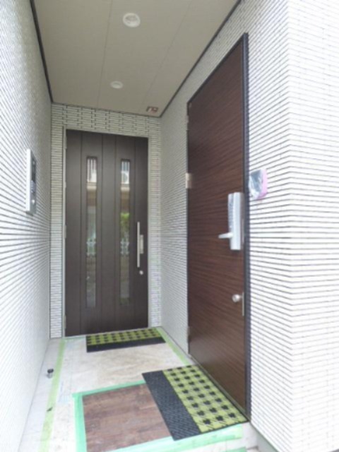 Casa Brezza(カーサブレッツァ) 玄関