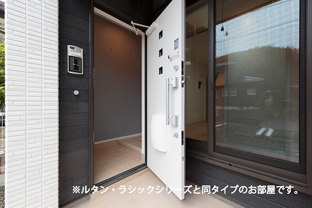 ブリューム3 玄関