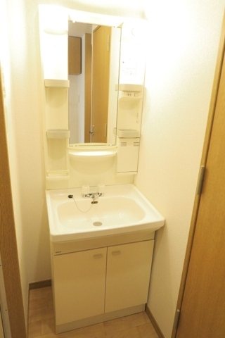 Tｓ garden NAGAYAMA2（旧サニーコート蔵） 洗面所