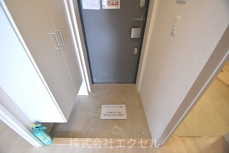 シャーメゾンステージ日野 玄関