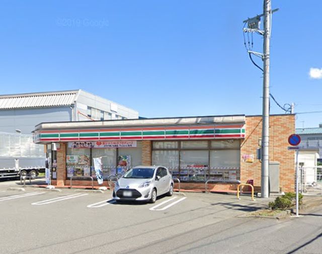 サンクレイドル日野 コンビニ