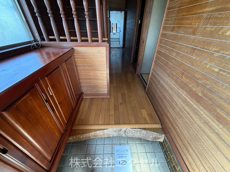 大谷町戸建 玄関