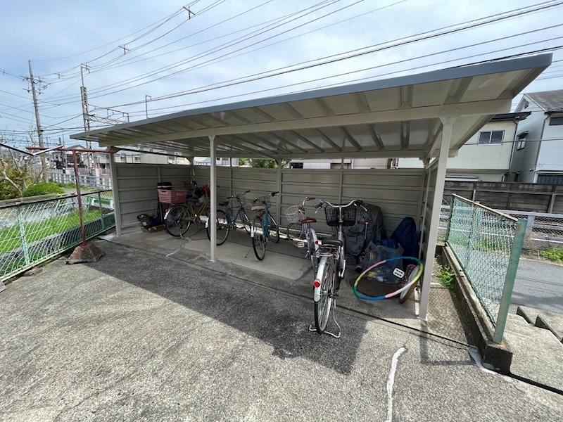 エスポワール平 駐車場