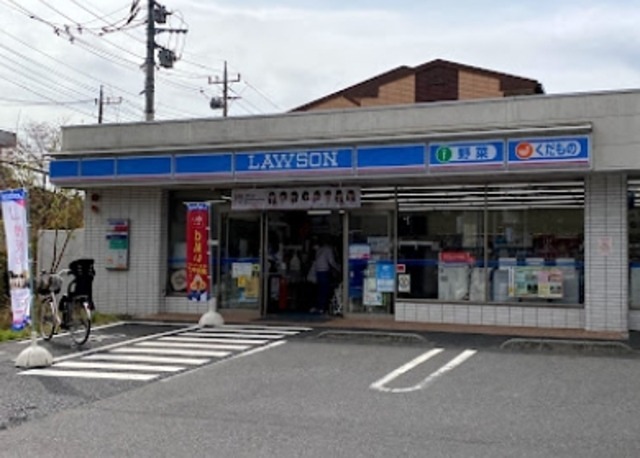 オザキハイツ コンビニ