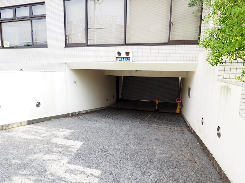 アバクス立川 駐車場
