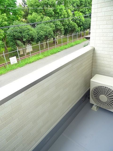 ブリリアントコスモ ベランダ