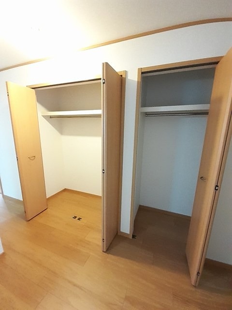 ヴィオラメゾンⅡ 収納