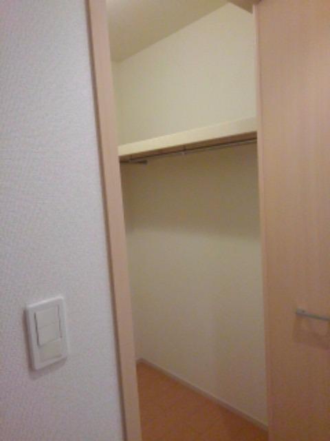 メゾン　エトワール 収納