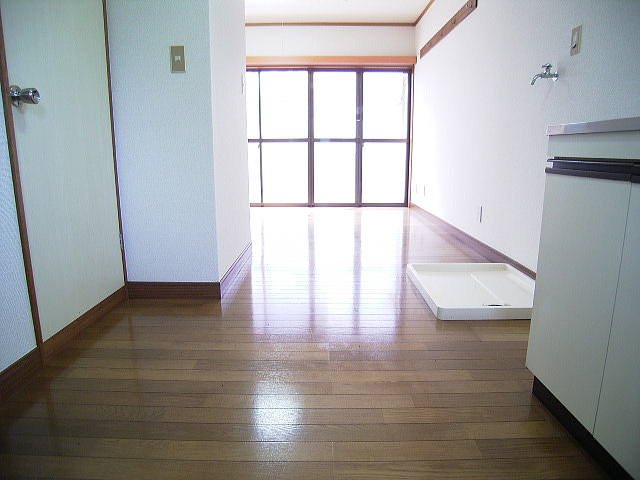 シャトルなみき  リビング