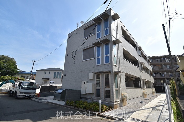 Isガーデン 外観