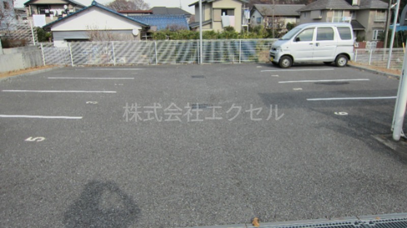 ヴィラコンフォーレ 駐車場