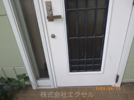 ブリージングタウン百草園 玄関